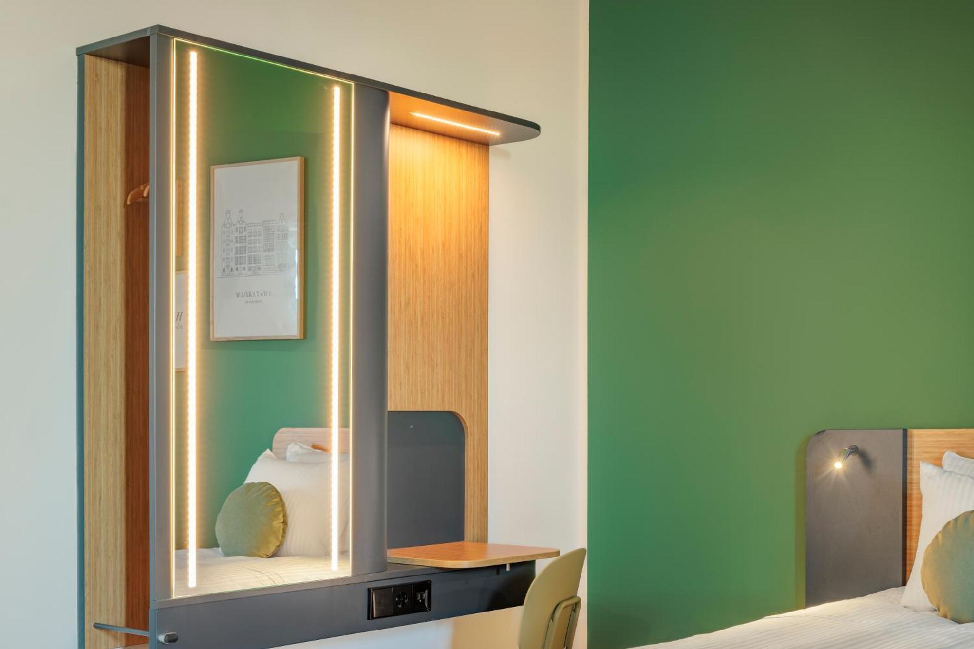 Maxhotel Amsterdam Airport Schiphol - Recently Renovated Hoofddorp Exterior foto