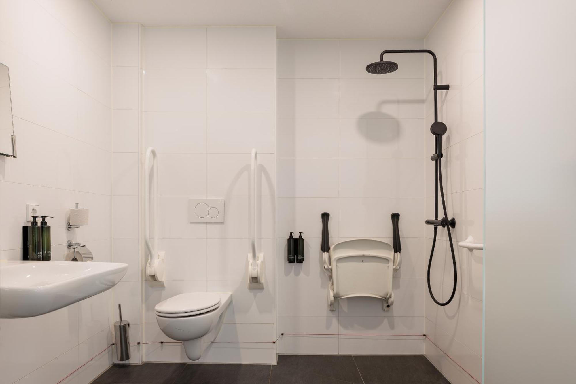 Maxhotel Amsterdam Airport Schiphol - Recently Renovated Hoofddorp Habitación foto